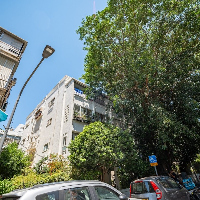דירת 4.5 חדרים ברחוב הקליר